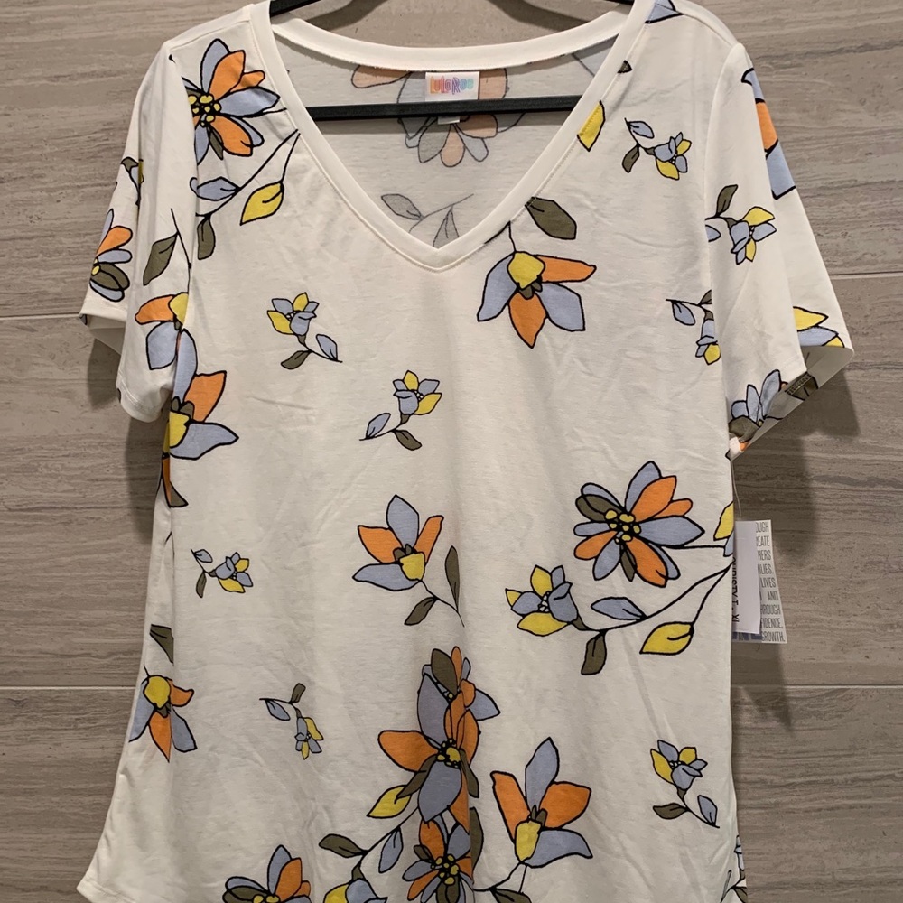 XL LulaRoe Christy Tee BNWT